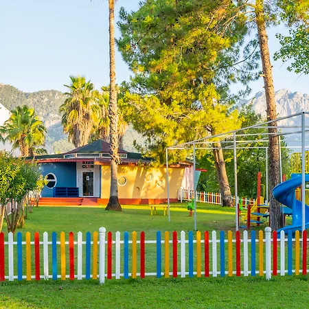 Queen's Park Goynuk Kemer