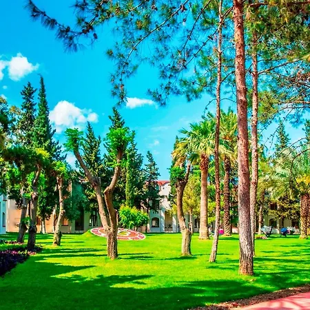 Queen's Park Goynuk Kemer